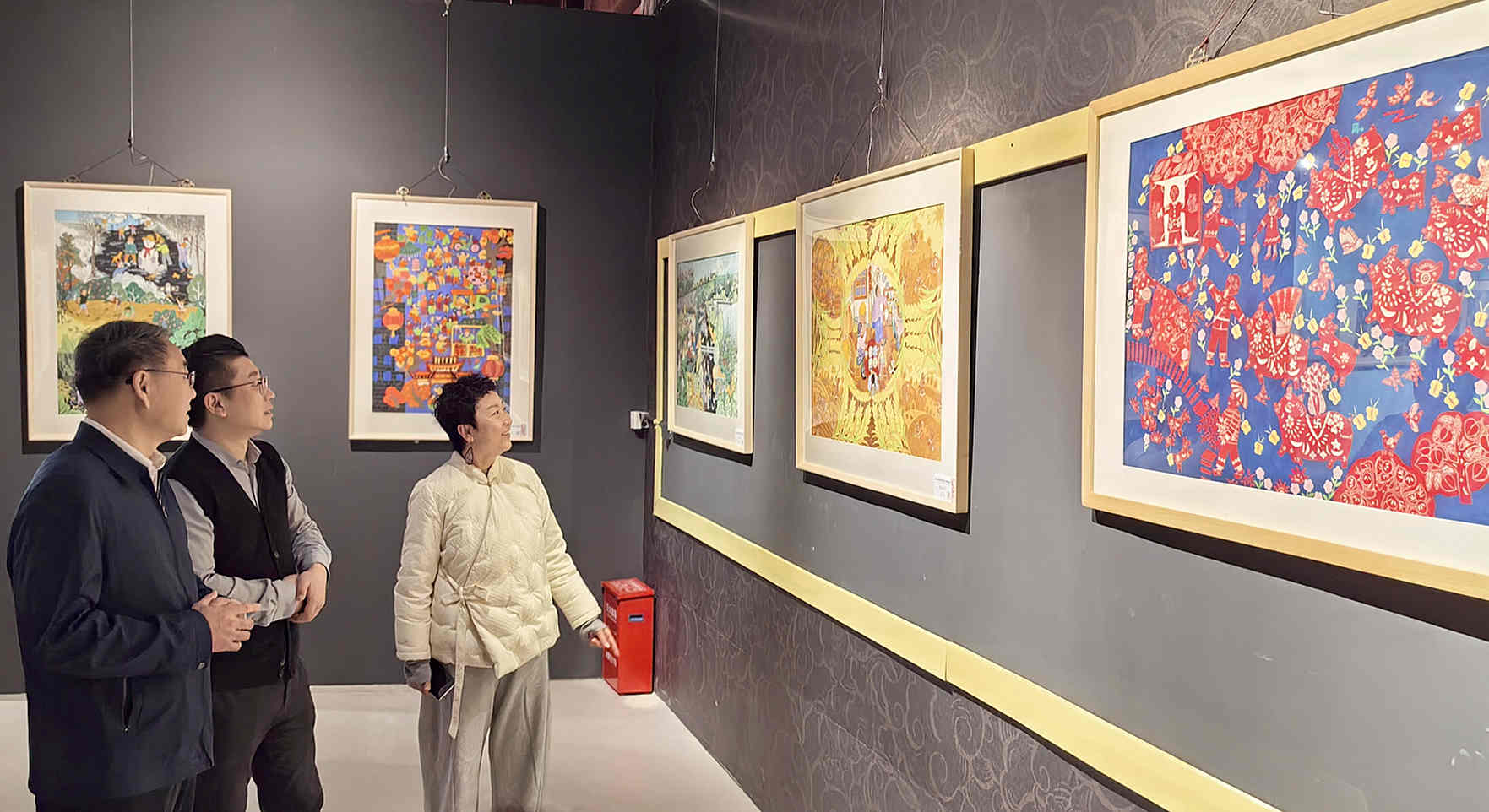 ����еڶ����ֽ��Ʒչ�ڽ���㳡��Ļ