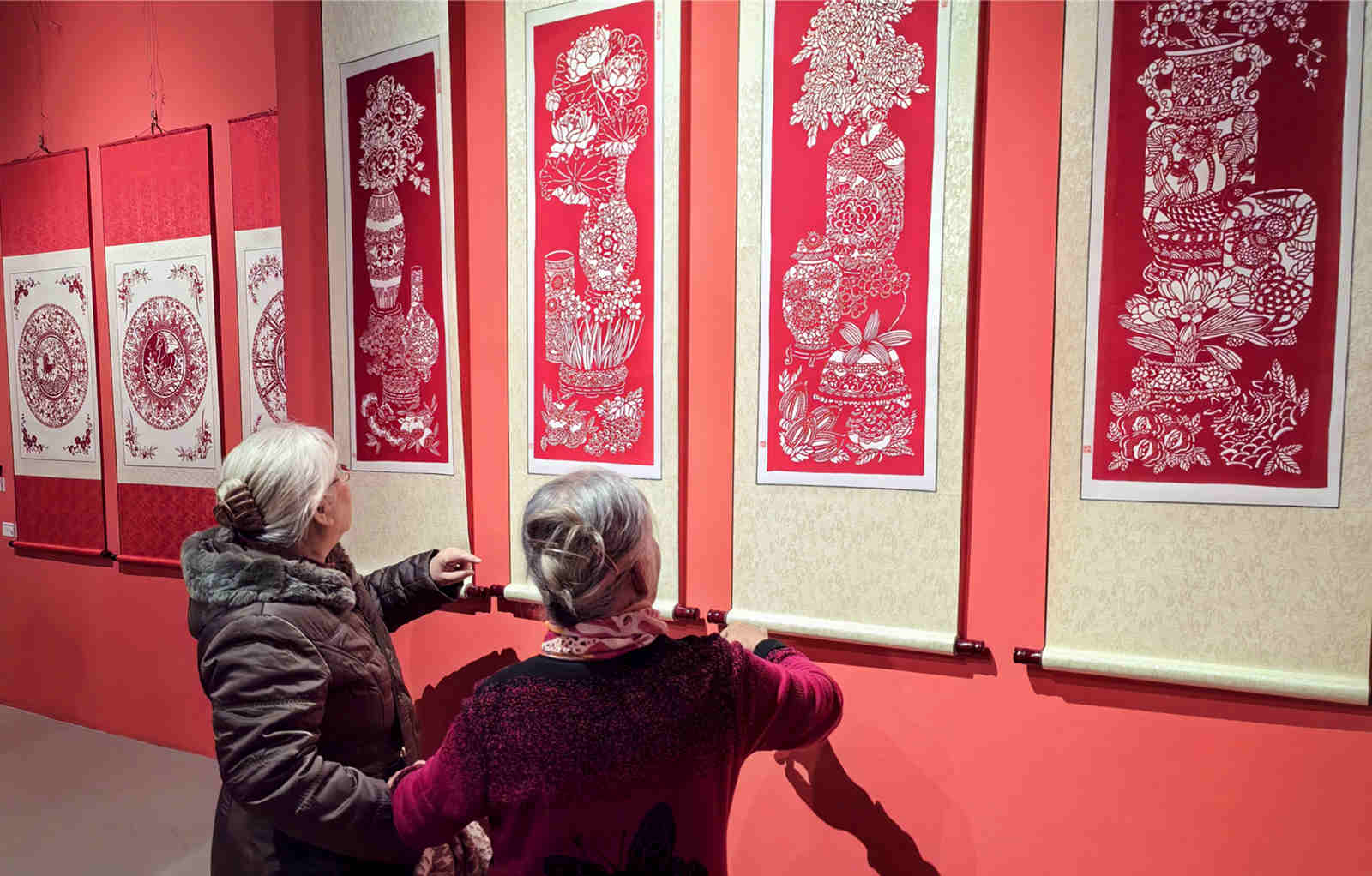 ����еڶ����ֽ��Ʒչ�ڽ���㳡��Ļ